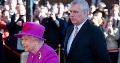 Analysis: The Queen hasn’t escaped the Andrew scandal