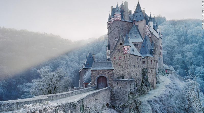 Dramatic photos cast Europe’s ancient castles in a new light
