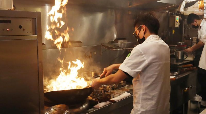 Women were once deemed too weak to work in Chinese restaurant kitchens. These chefs are proving doubters wrong