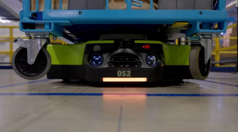 Amazon introduces new warehouse robot, says it’s not replacing human workers – CNN Video
