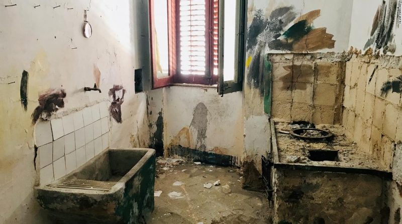 US couple transforms abandoned Italian house into dream home with an elevator